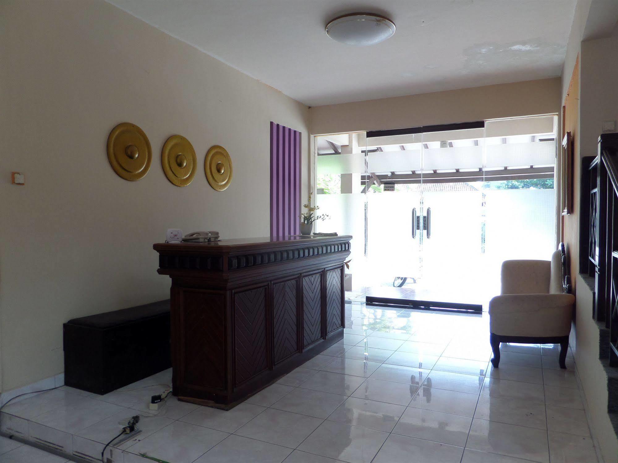 Hotel Oyo 201 Emdi House Timoho Yogyakarta Exterior foto