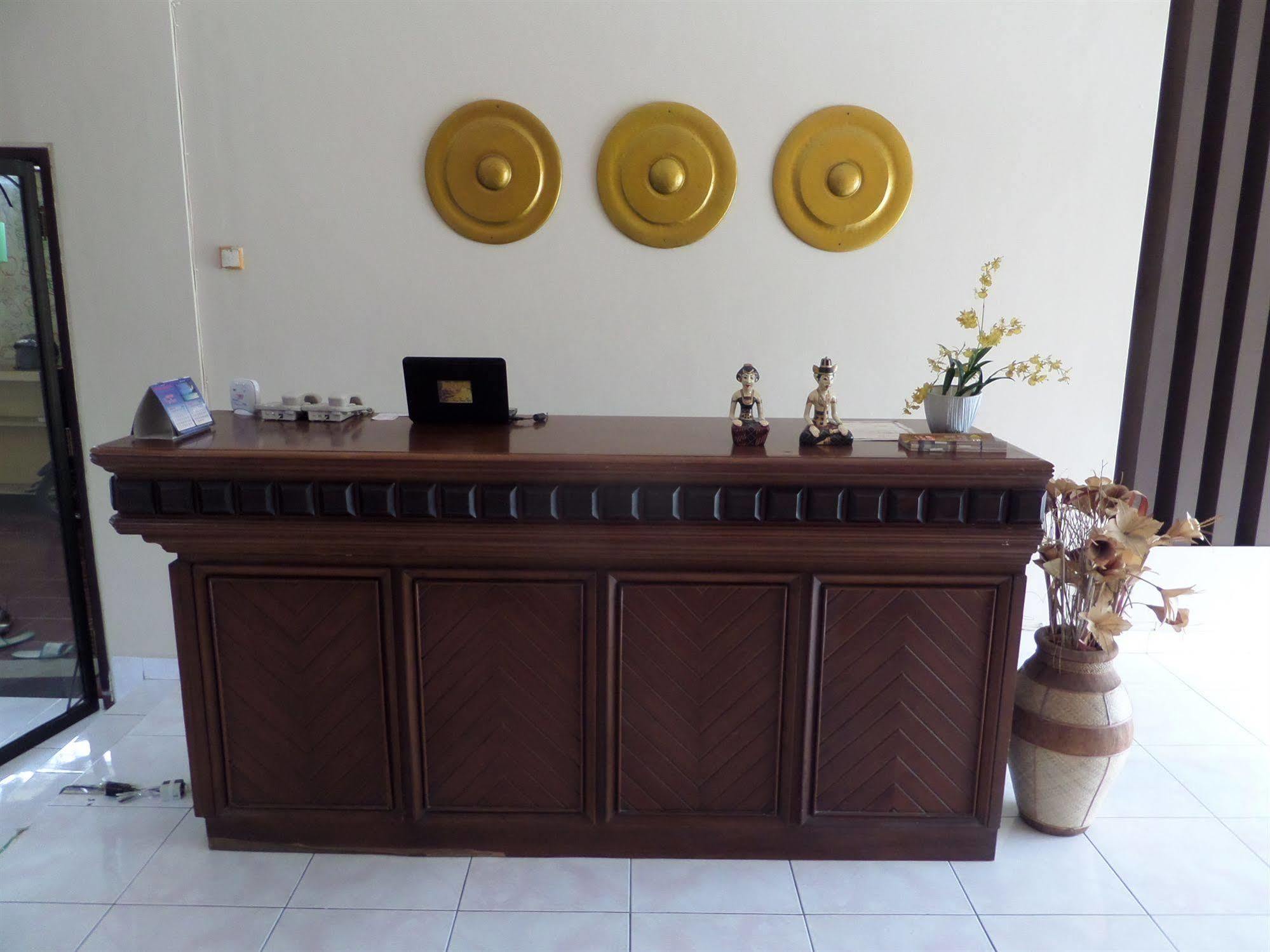 Hotel Oyo 201 Emdi House Timoho Yogyakarta Exterior foto