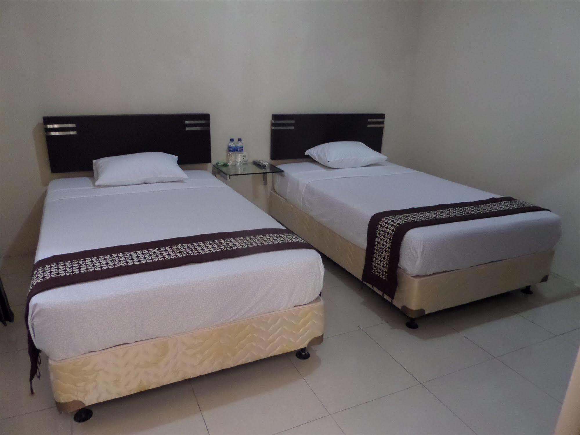 Hotel Oyo 201 Emdi House Timoho Yogyakarta Exterior foto