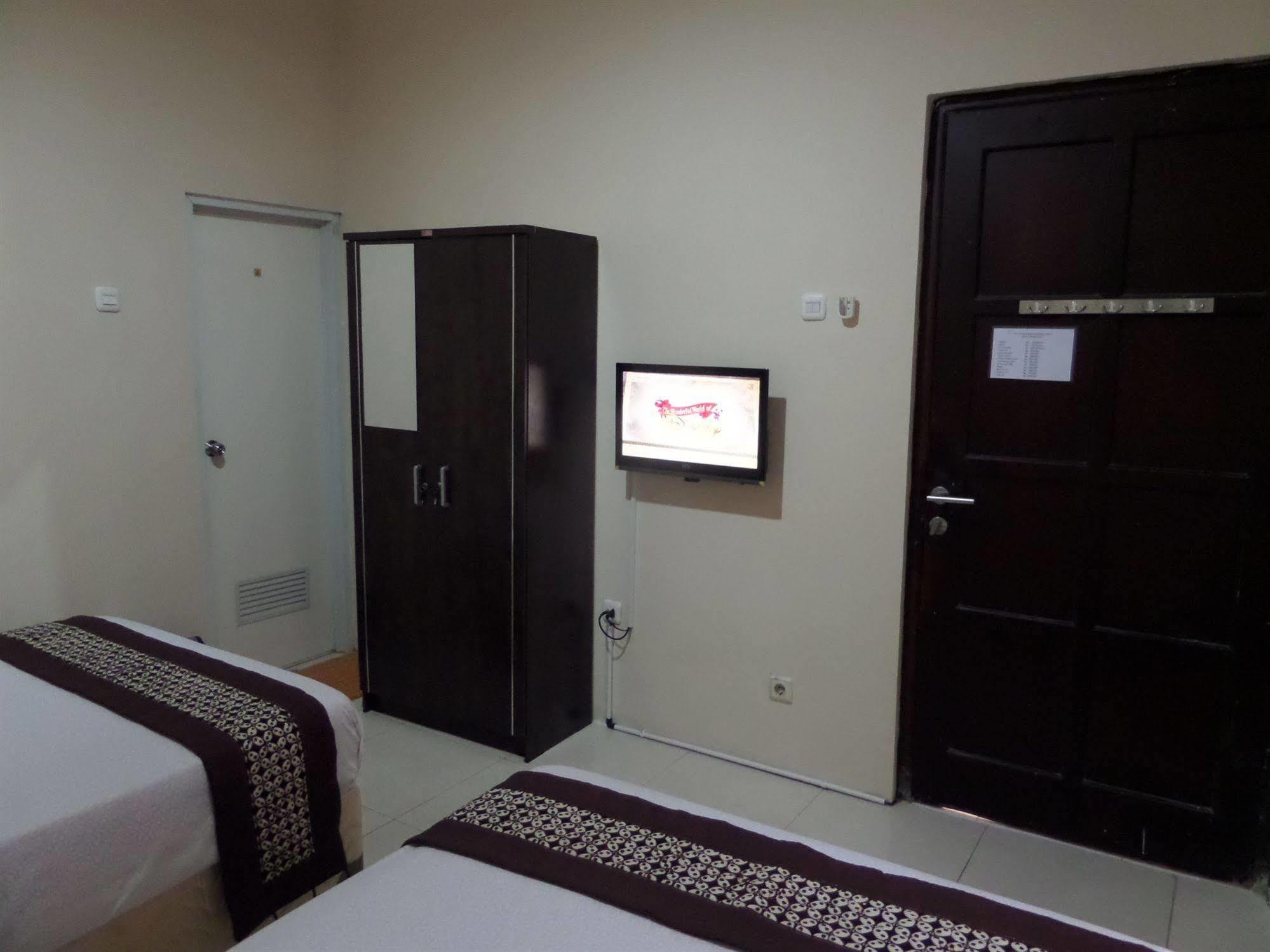 Hotel Oyo 201 Emdi House Timoho Yogyakarta Exterior foto