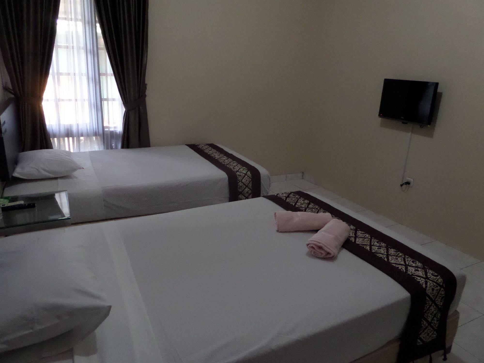 Hotel Oyo 201 Emdi House Timoho Yogyakarta Exterior foto
