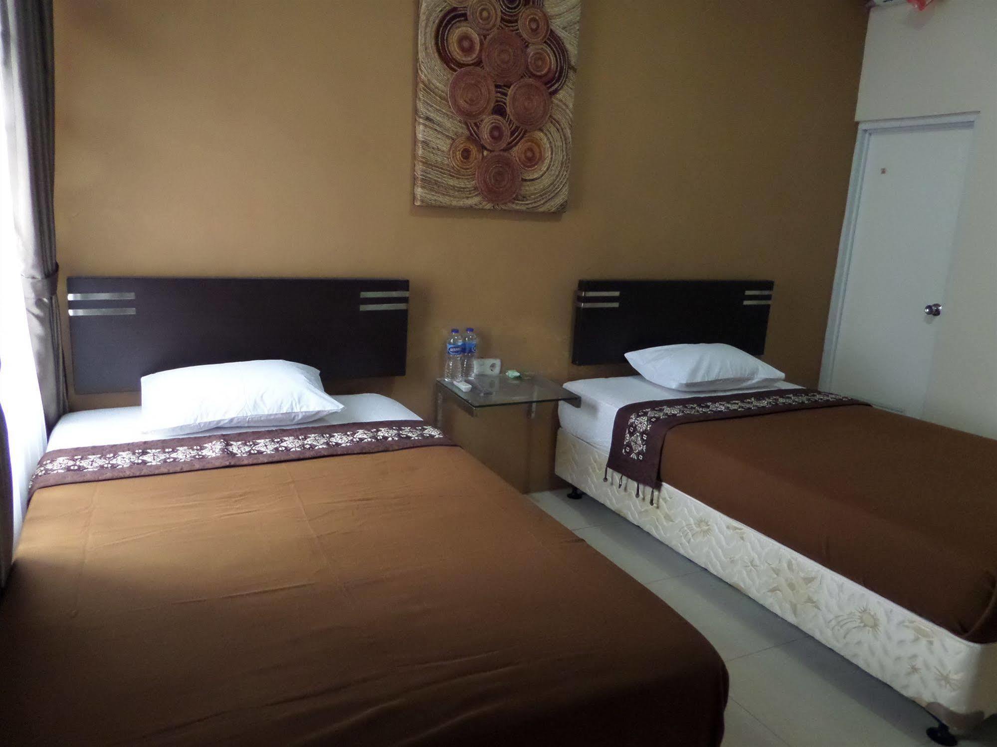 Hotel Oyo 201 Emdi House Timoho Yogyakarta Exterior foto